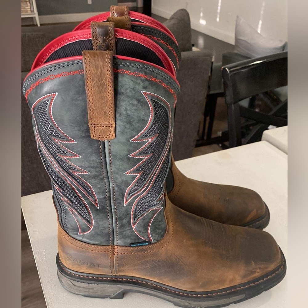 Mens Ariat Boots Size 11